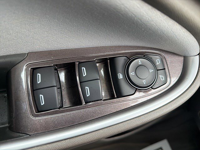Used 2022 Chevrolet Malibu LS FWD image 28