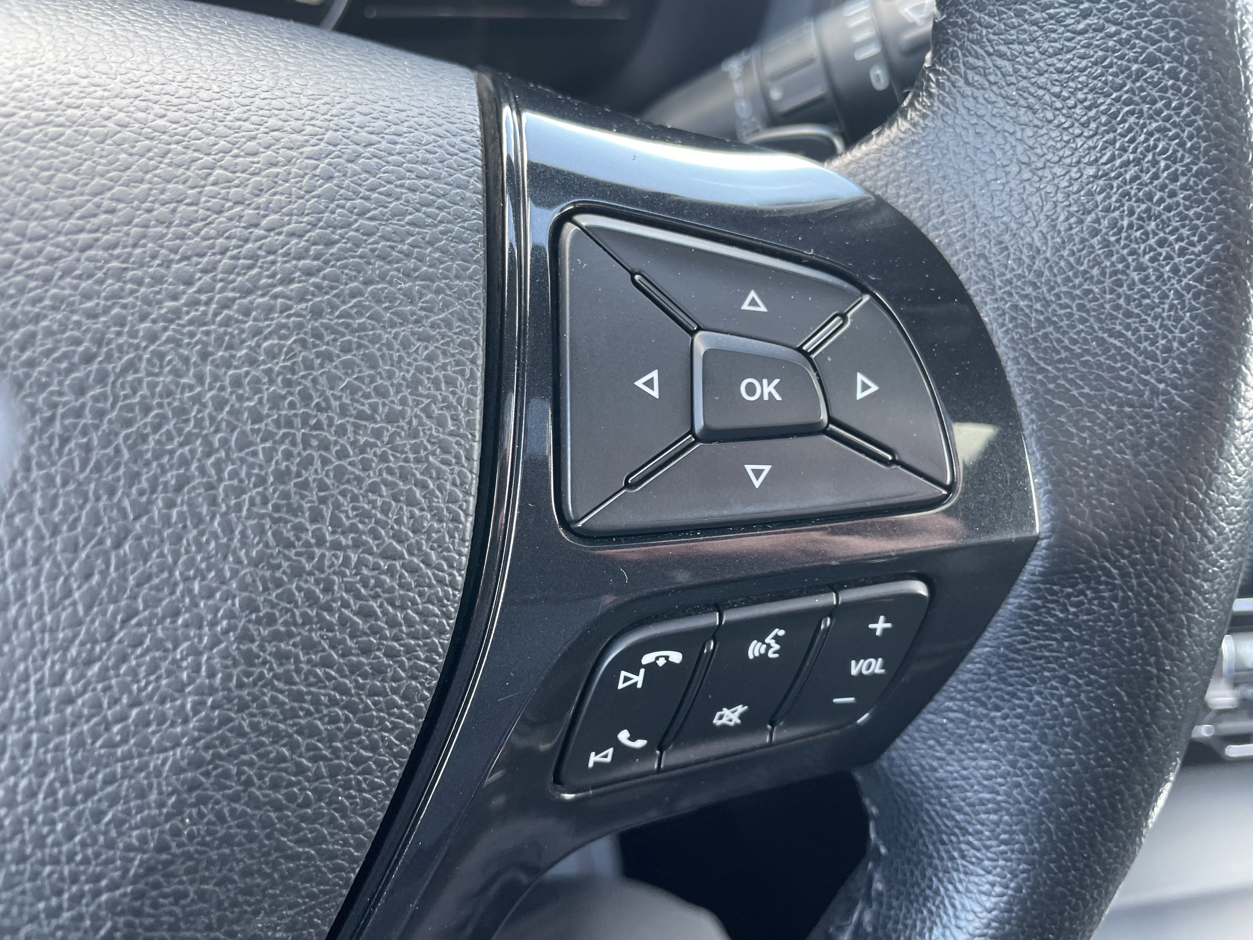 Used 2016 Ford Explorer XLT w/ Equipment Group 202A image 16