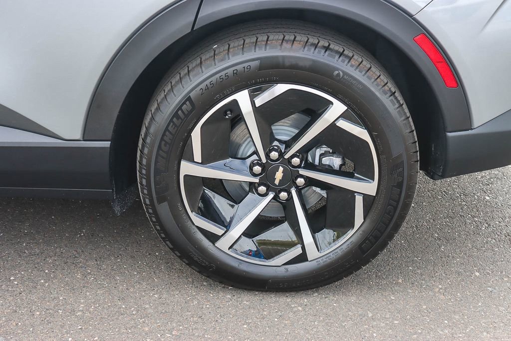 New 2026 Chevrolet Equinox EV LT image 10