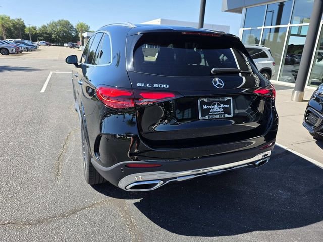New 2026 Mercedes-Benz GLC 300 image 3