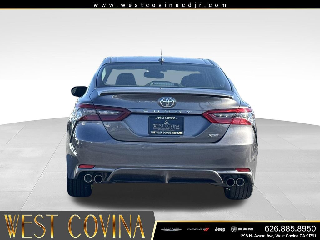Used 2024 Toyota Camry XSE FWD image 9
