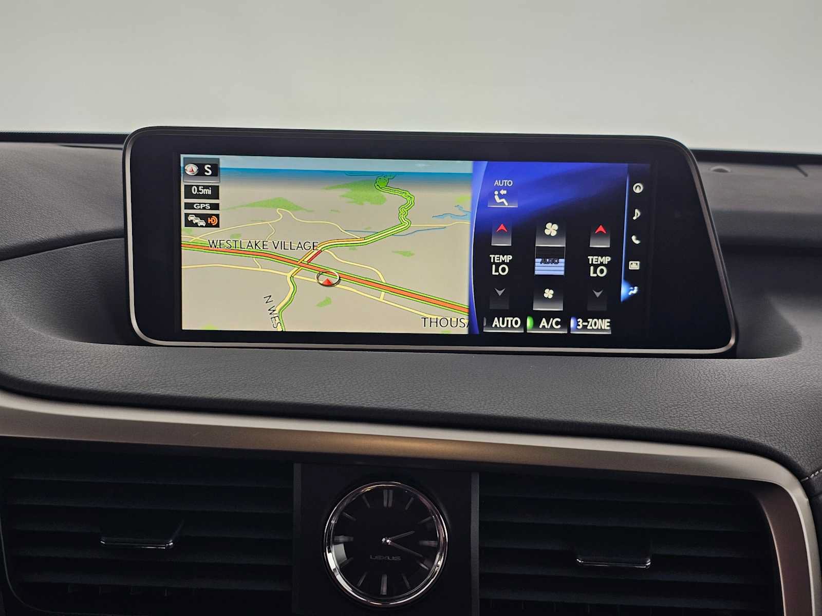 Used 2018 Lexus RX 350L FWD image 27