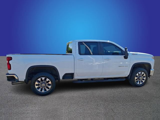 Used 2021 Chevrolet Silverado 2500 LT w/ Convenience Package image 4