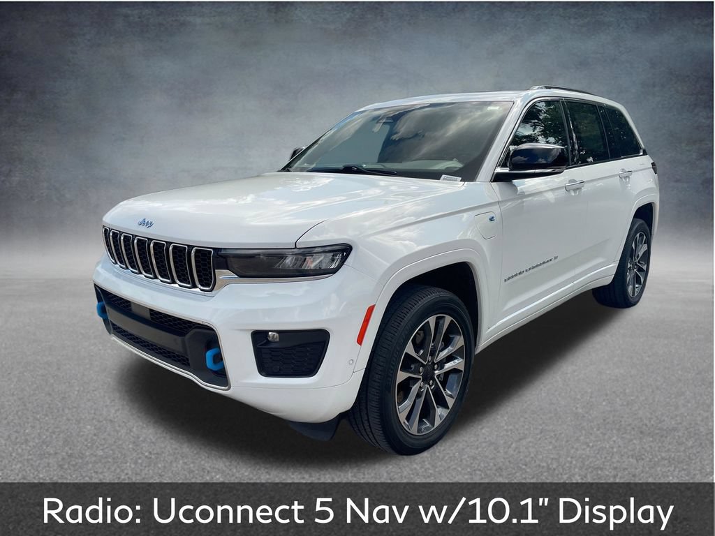 Used 2023 Jeep Grand Cherokee Overland w/ Luxury Tech Group IV AWD/4WD image 4