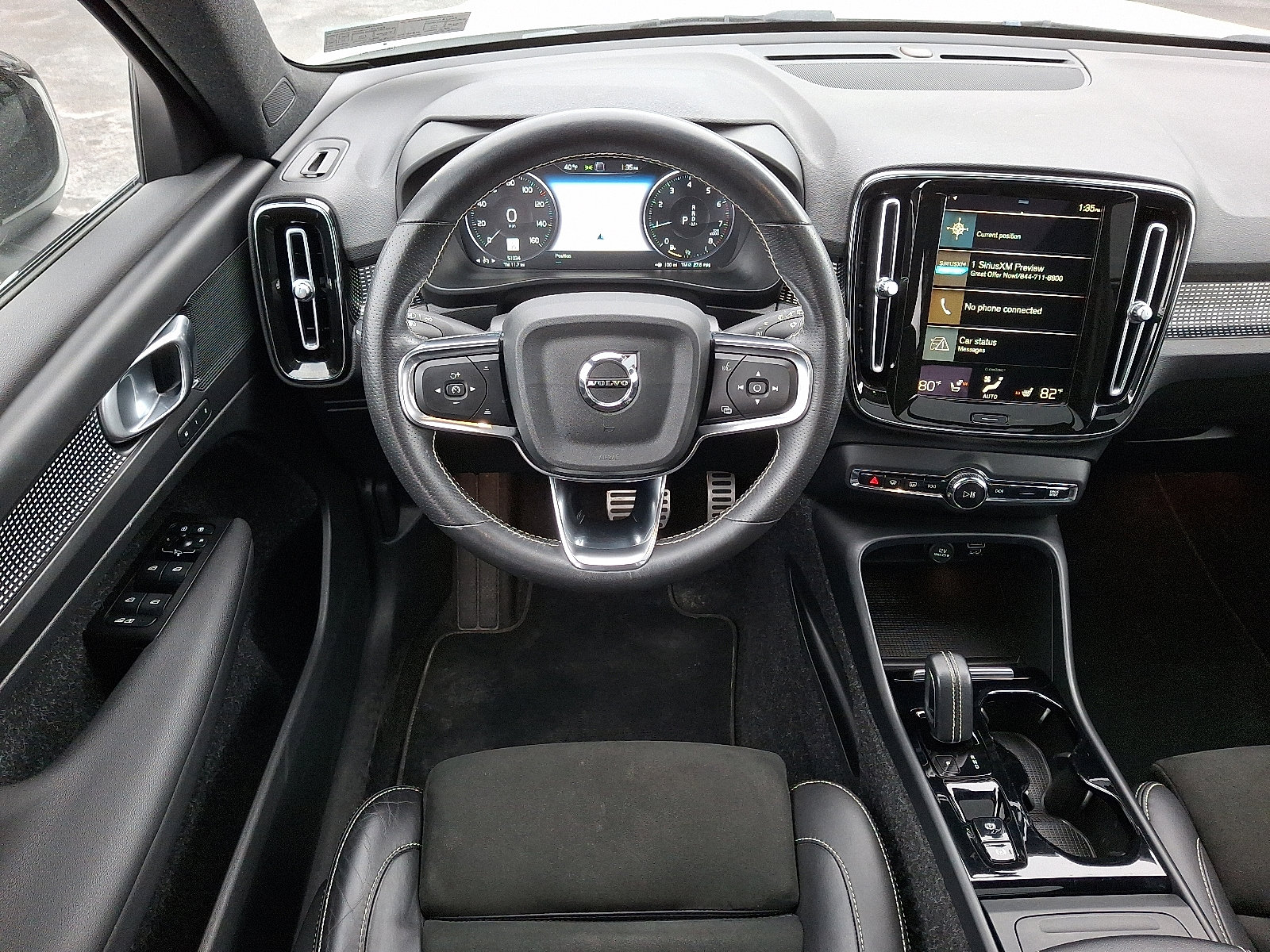 Used 2021 Volvo XC40 T5 R-Design w/ Climate Package image 12