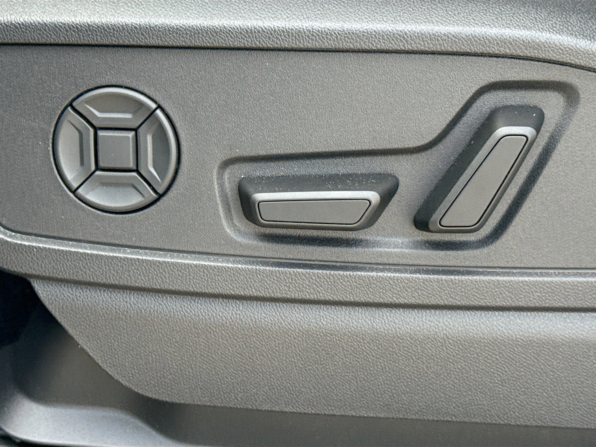 New 2025 Audi Q5 Premium Plus image 23