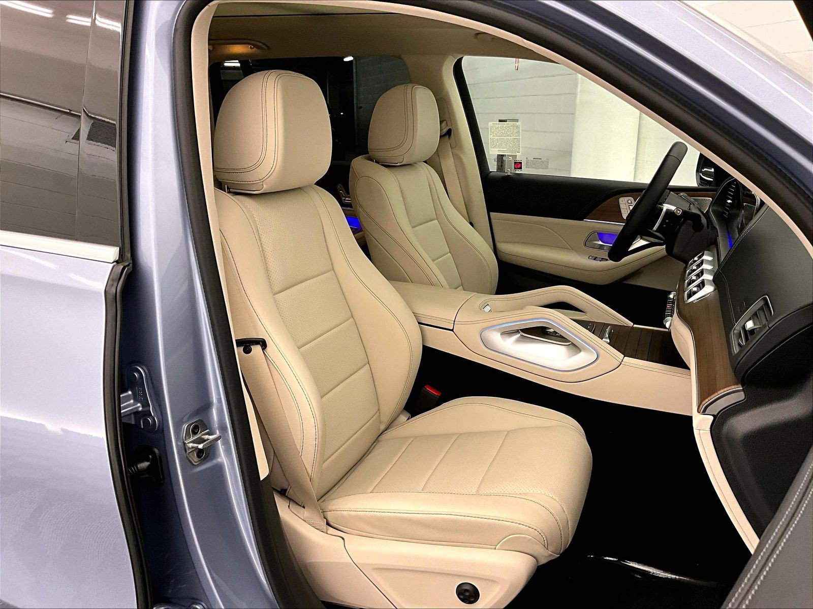 Used 2026 Mercedes-Benz GLS 450 4MATIC image 6