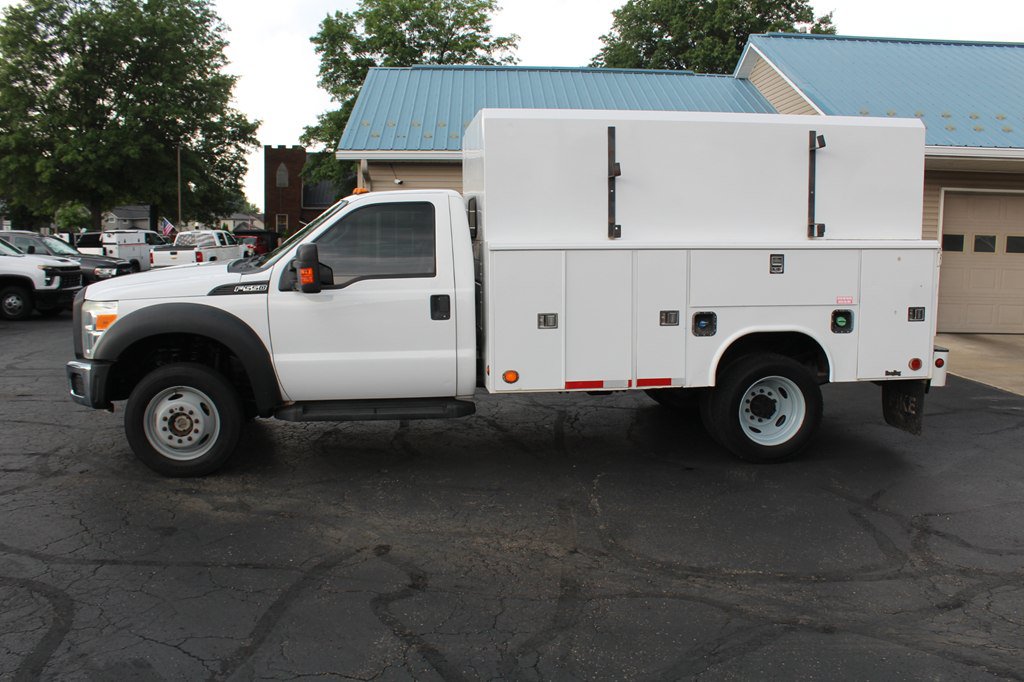 Used 2014 Ford F550 4x4 Regular Cab Super Duty image 2