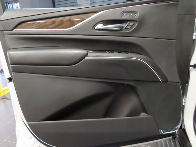 Used 2022 Cadillac Escalade Premium Luxury Platinum AWD/4WD image 9