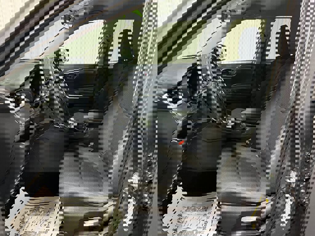 Used 2024 Toyota RAV4 LE image 5