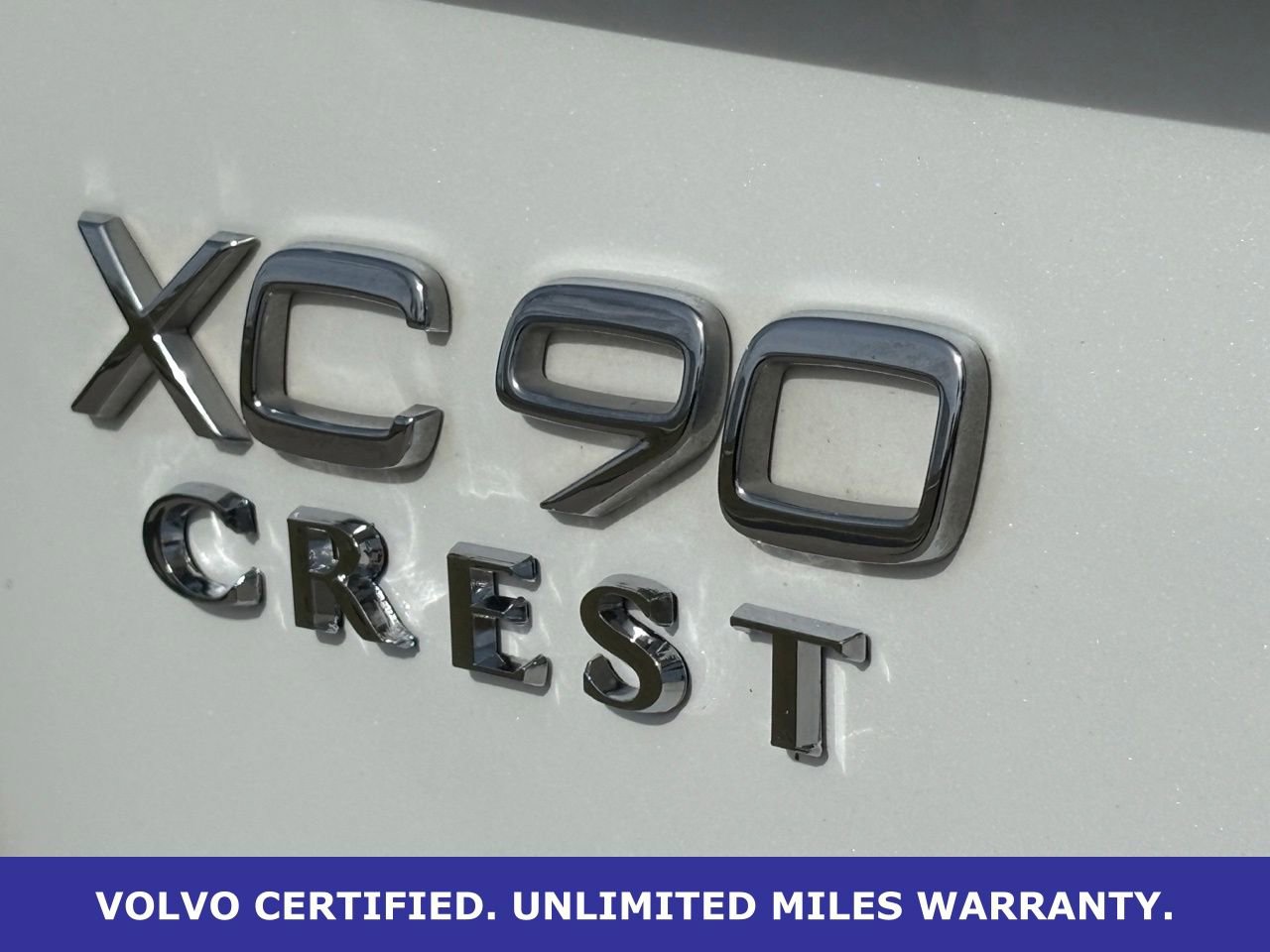Certified 2025 Volvo XC90 B6 Plus image 11