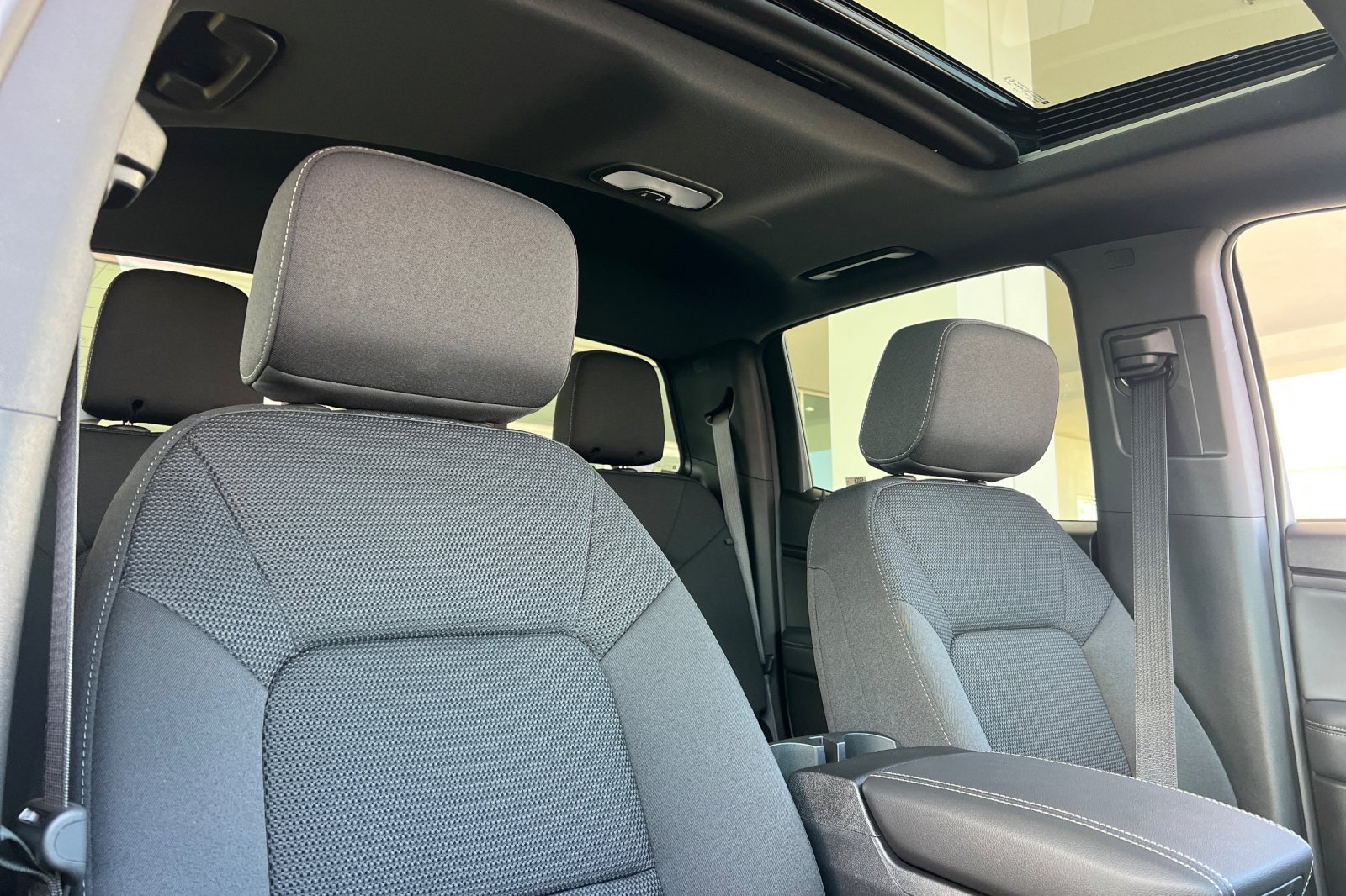 New 2026 GMC Canyon Elevation w/ Convenience Package RWD image 17