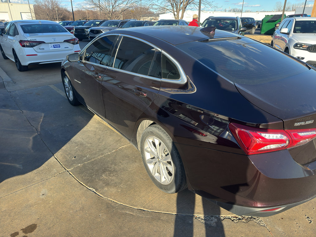 Used 2020 Chevrolet Malibu LT image 3