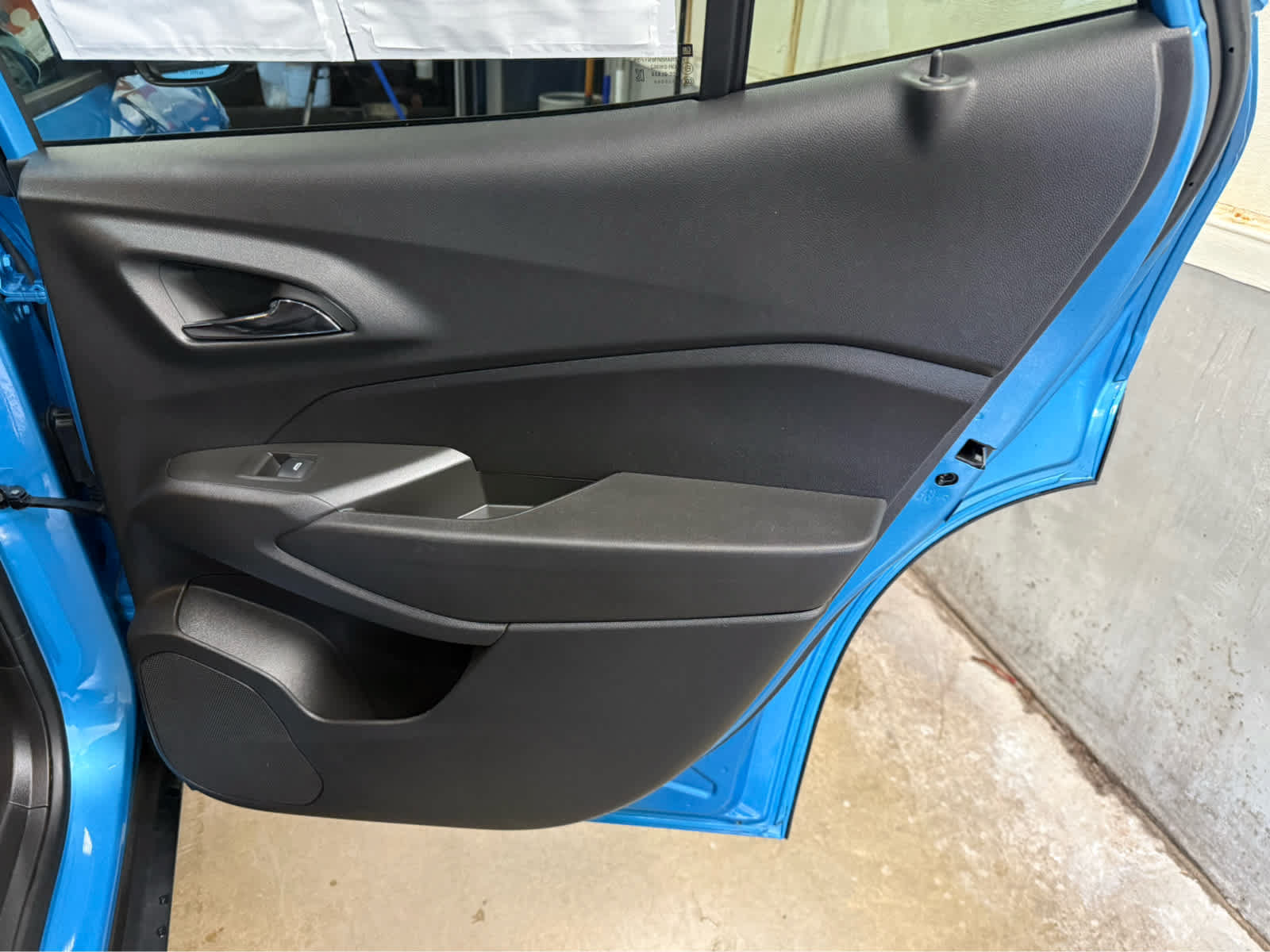 Used 2025 Chevrolet Trax LT w/ Driver Confidence Package FWD image 26