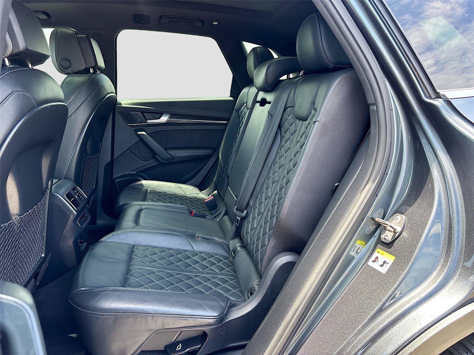 Used 2018 Audi SQ5 Prestige w/ Prestige Package AWD/4WD image 26