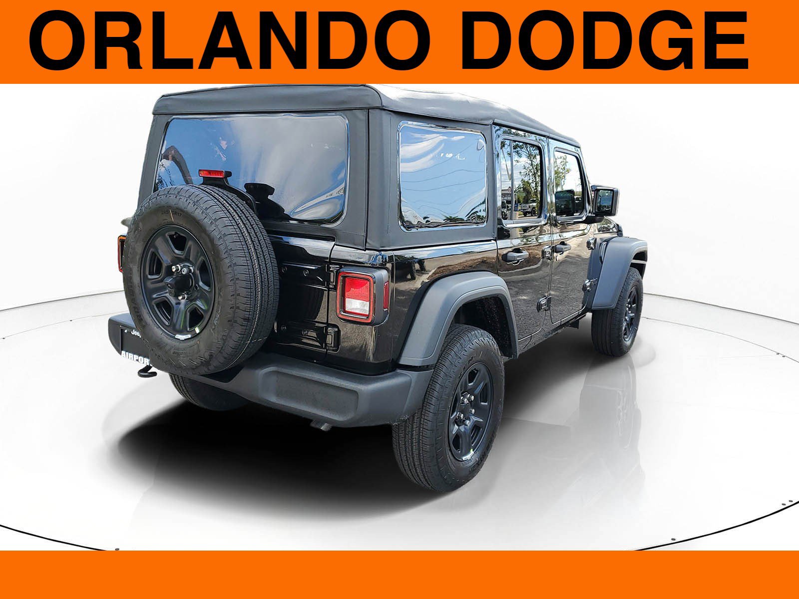 Used 2026 Jeep Wrangler Sport image 4