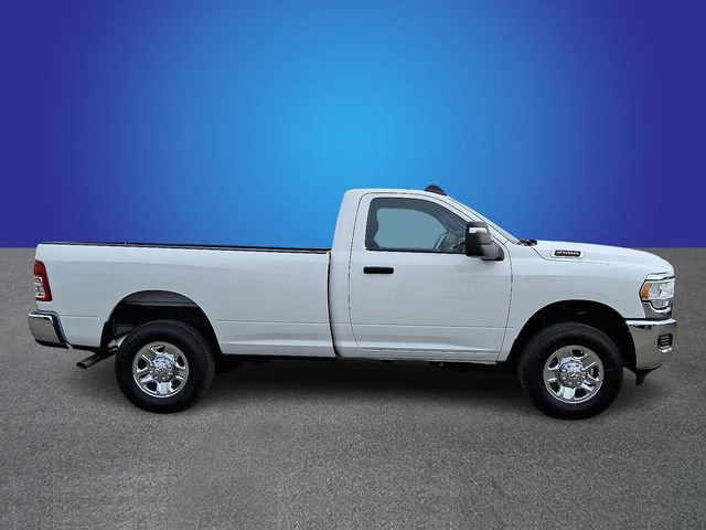 Used 2024 RAM 2500 Tradesman w/ Chrome Appearance Group AWD/4WD image 4