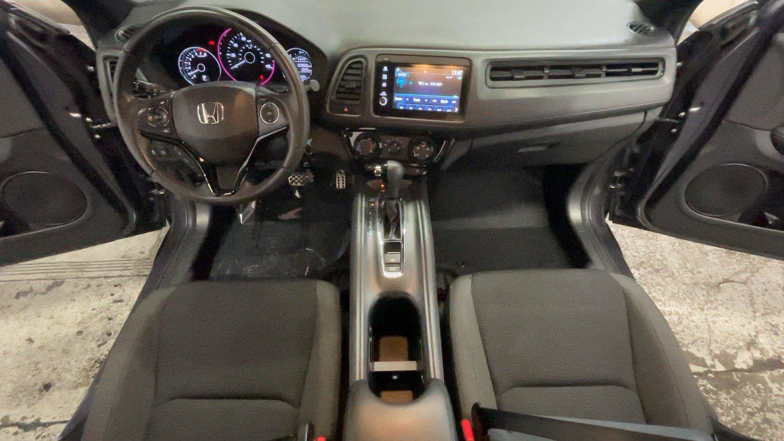 Used 2021 Honda HR-V Sport image 27