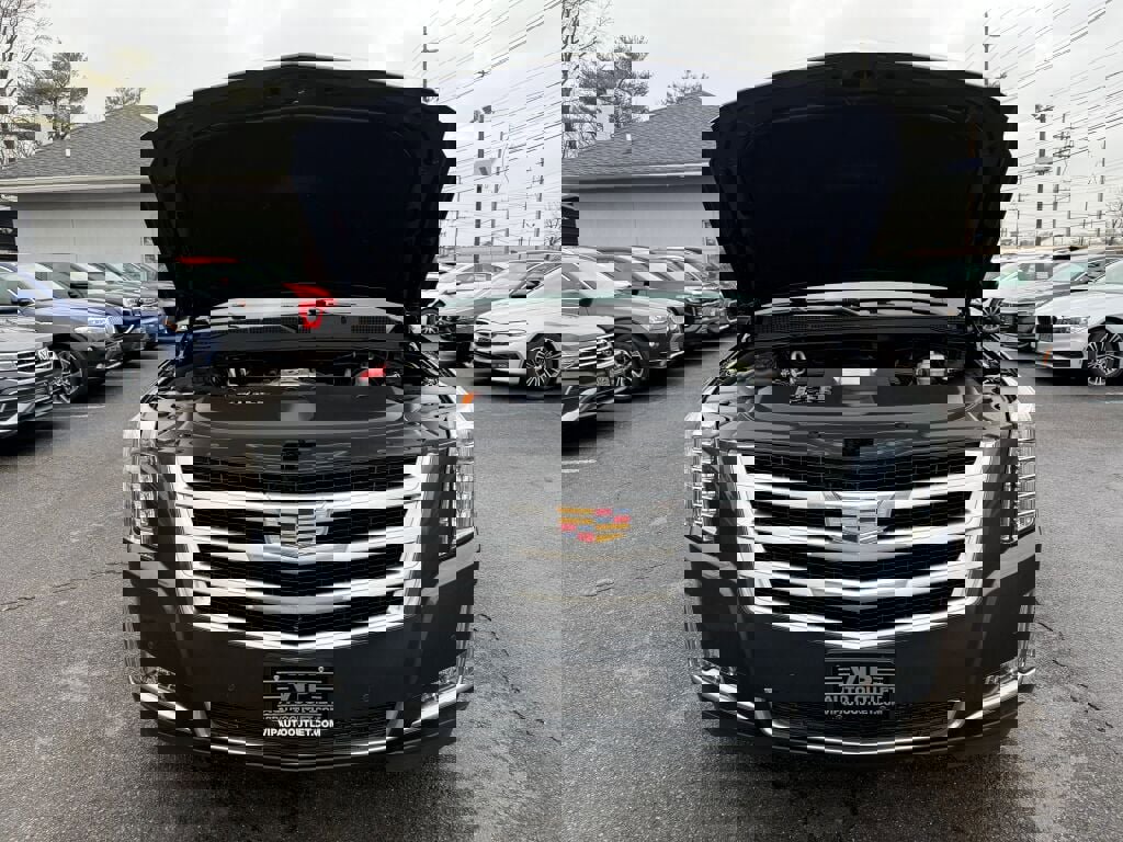 Used 2020 Cadillac Escalade Luxury image 40