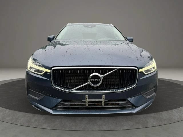 Used 2018 Volvo XC60 T5 Momentum w/ Vision Package AWD/4WD image 2