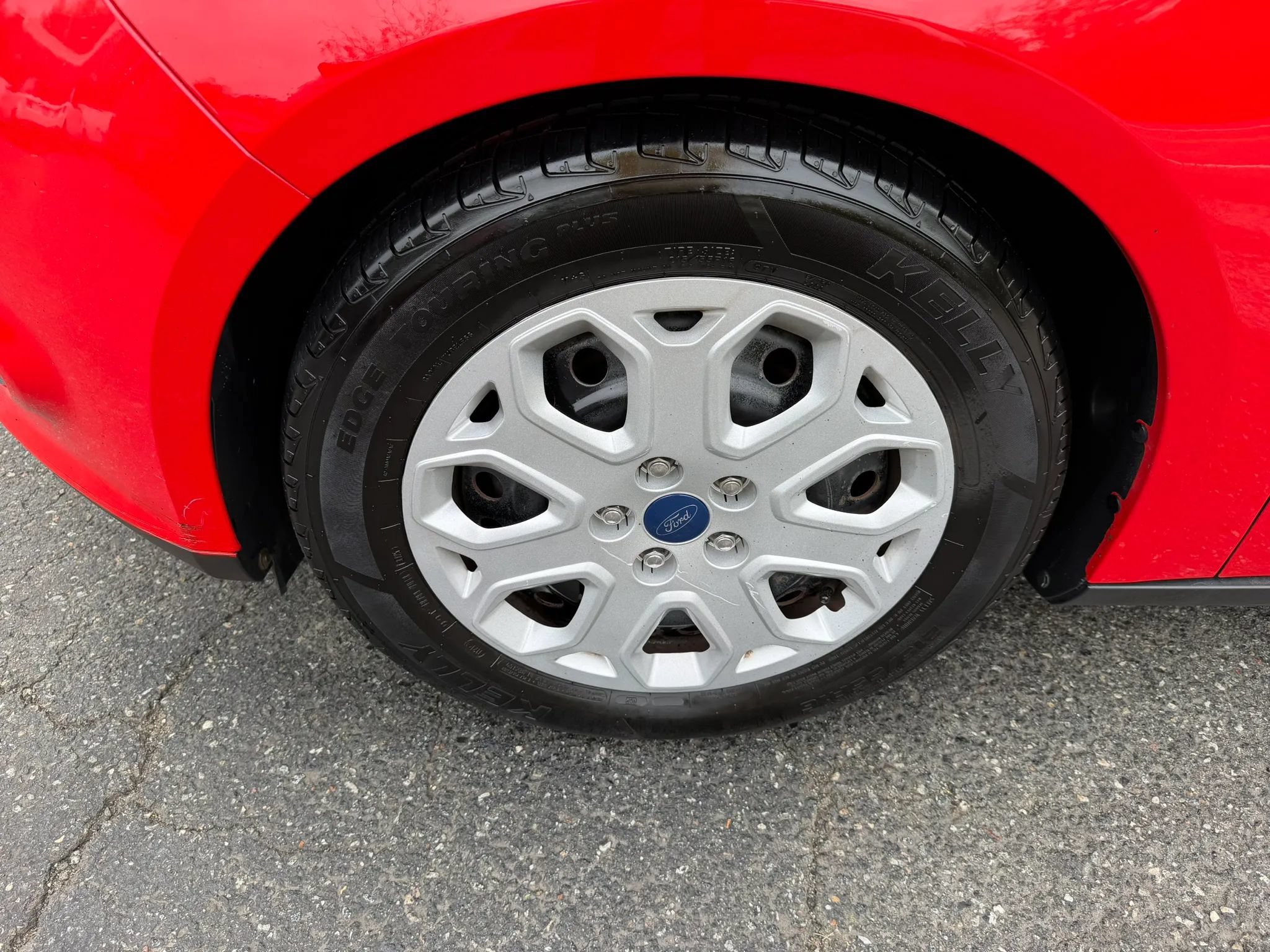 Used 2012 Ford Focus SE FWD image 9