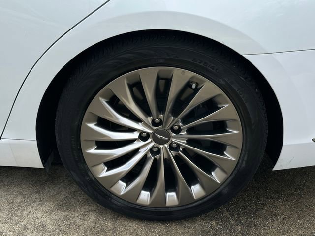 Used 2017 Genesis G90 5.0 Ultimate image 11