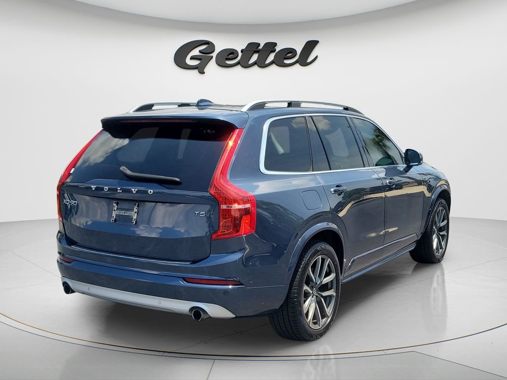 Used 2019 Volvo XC90 T5 Momentum w/ Multimedia Package AWD/4WD image 5