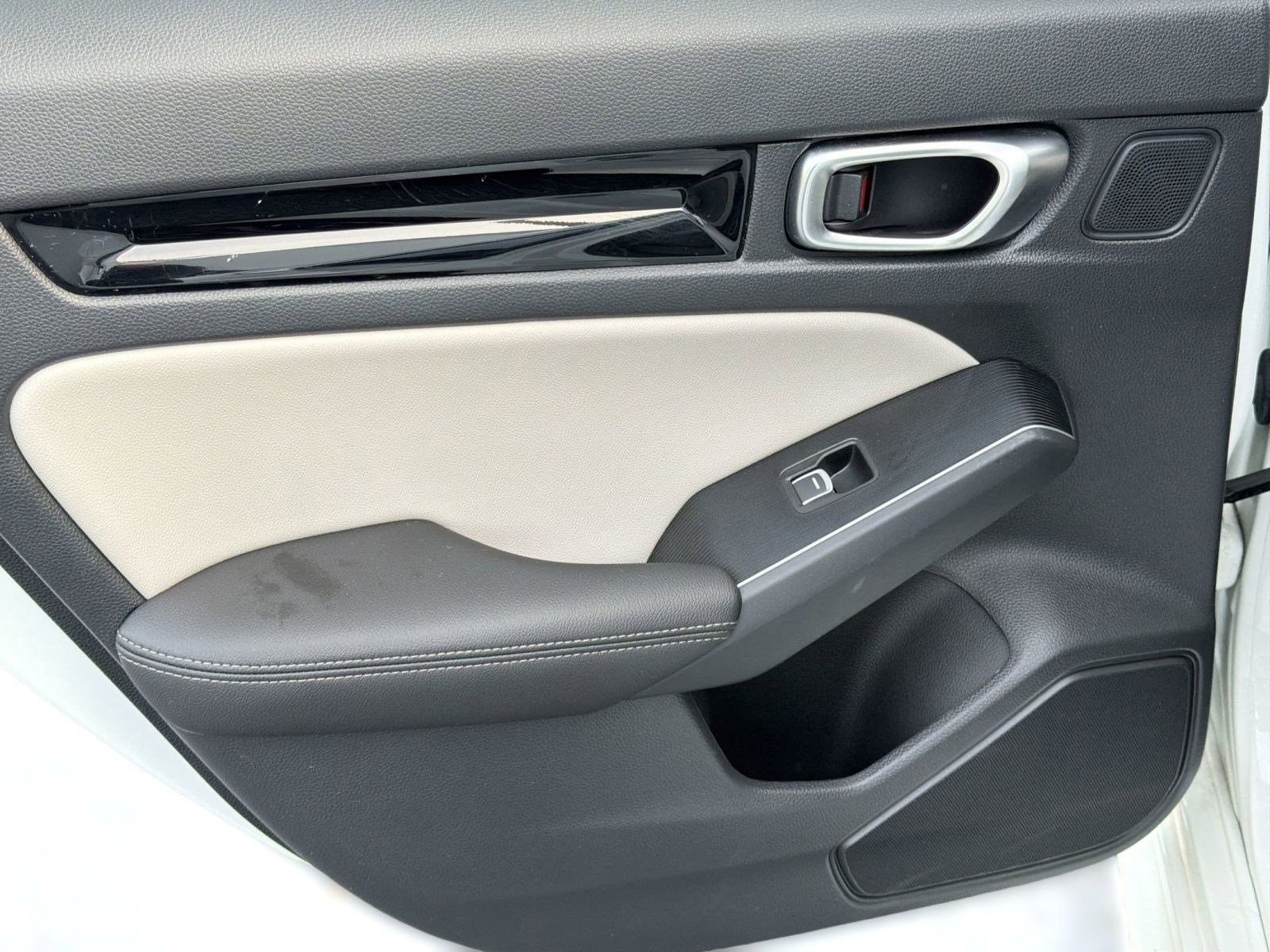 Used 2024 Honda Civic Touring image 28