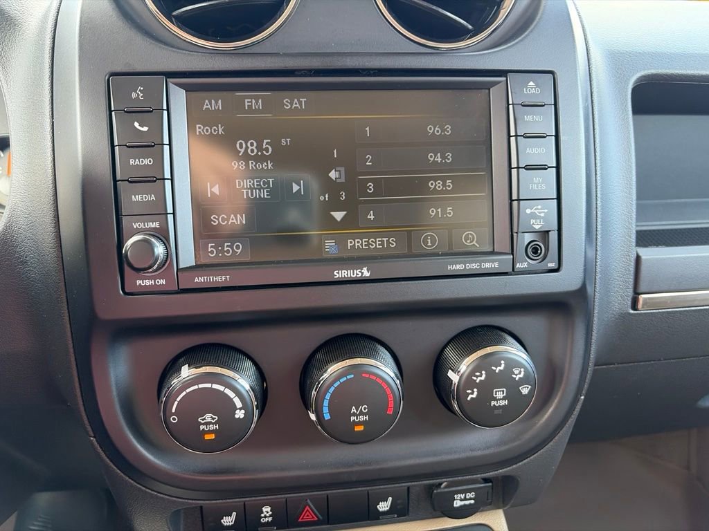 Used 2017 Jeep Patriot High Altitude FWD image 14