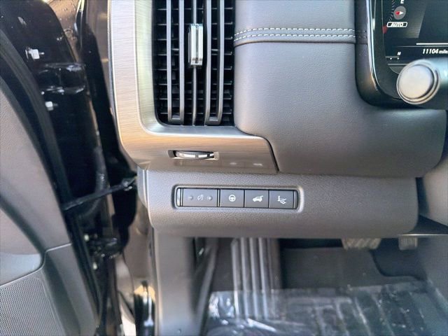 Used 2024 Nissan Pathfinder Platinum w/ Lighting Package (N93) AWD/4WD image 19