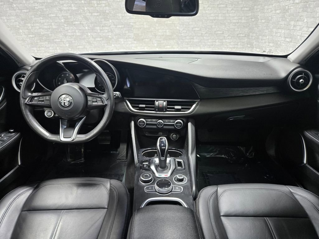 Used 2021 Alfa Romeo Giulia Sprint w/ Nero Edizione image 37