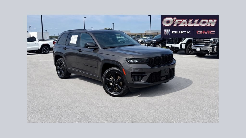 Used 2023 Jeep Grand Cherokee Altitude