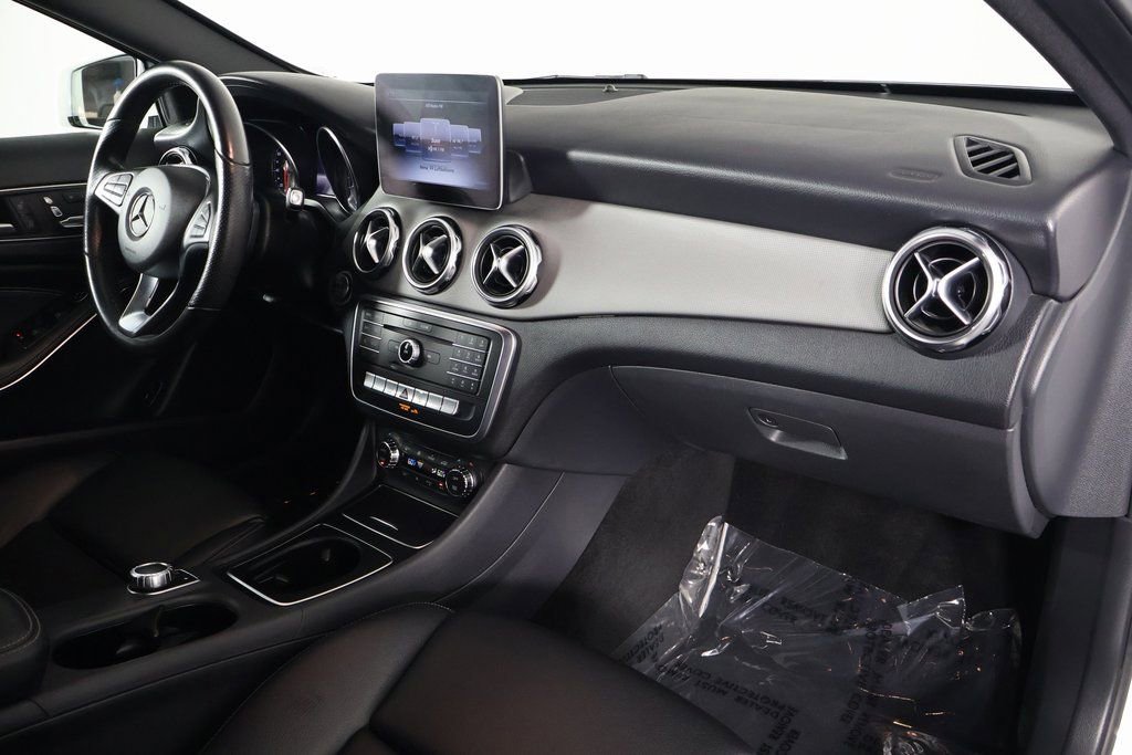 Certified 2020 Mercedes-Benz GLA 250 image 9