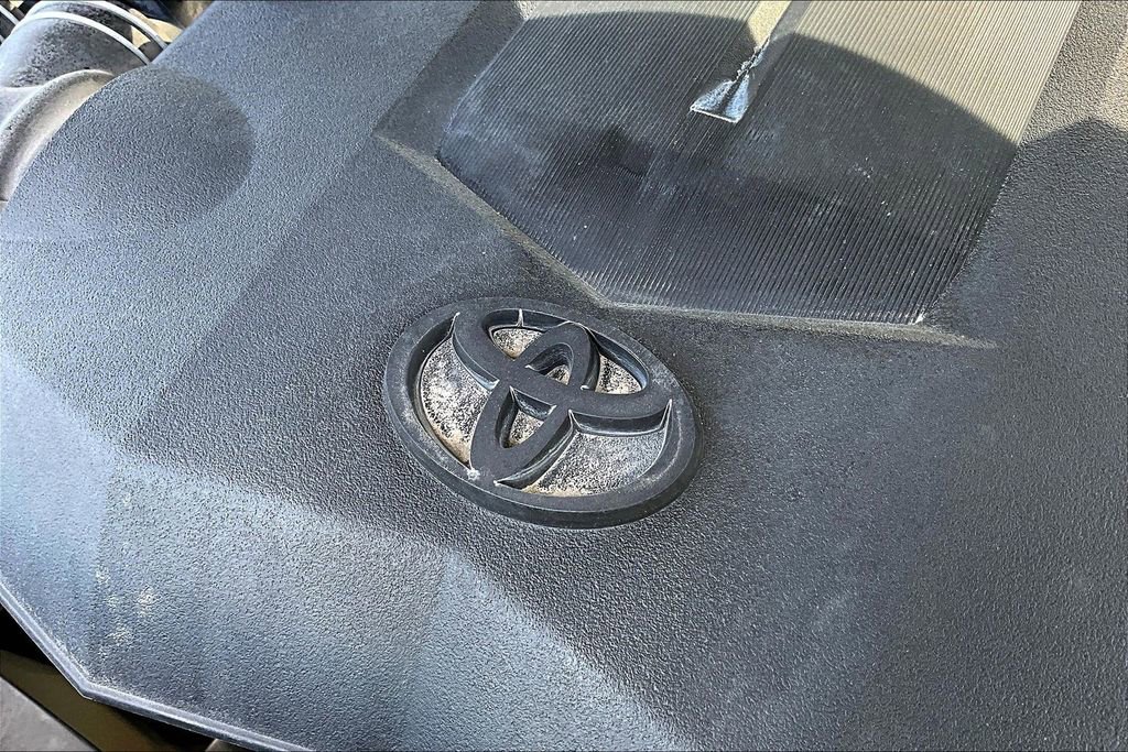 Used 2010 Toyota 4Runner SR5 image 33