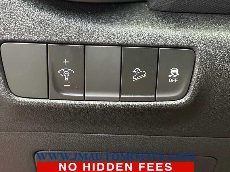 Used 2023 Hyundai Kona SEL image 34