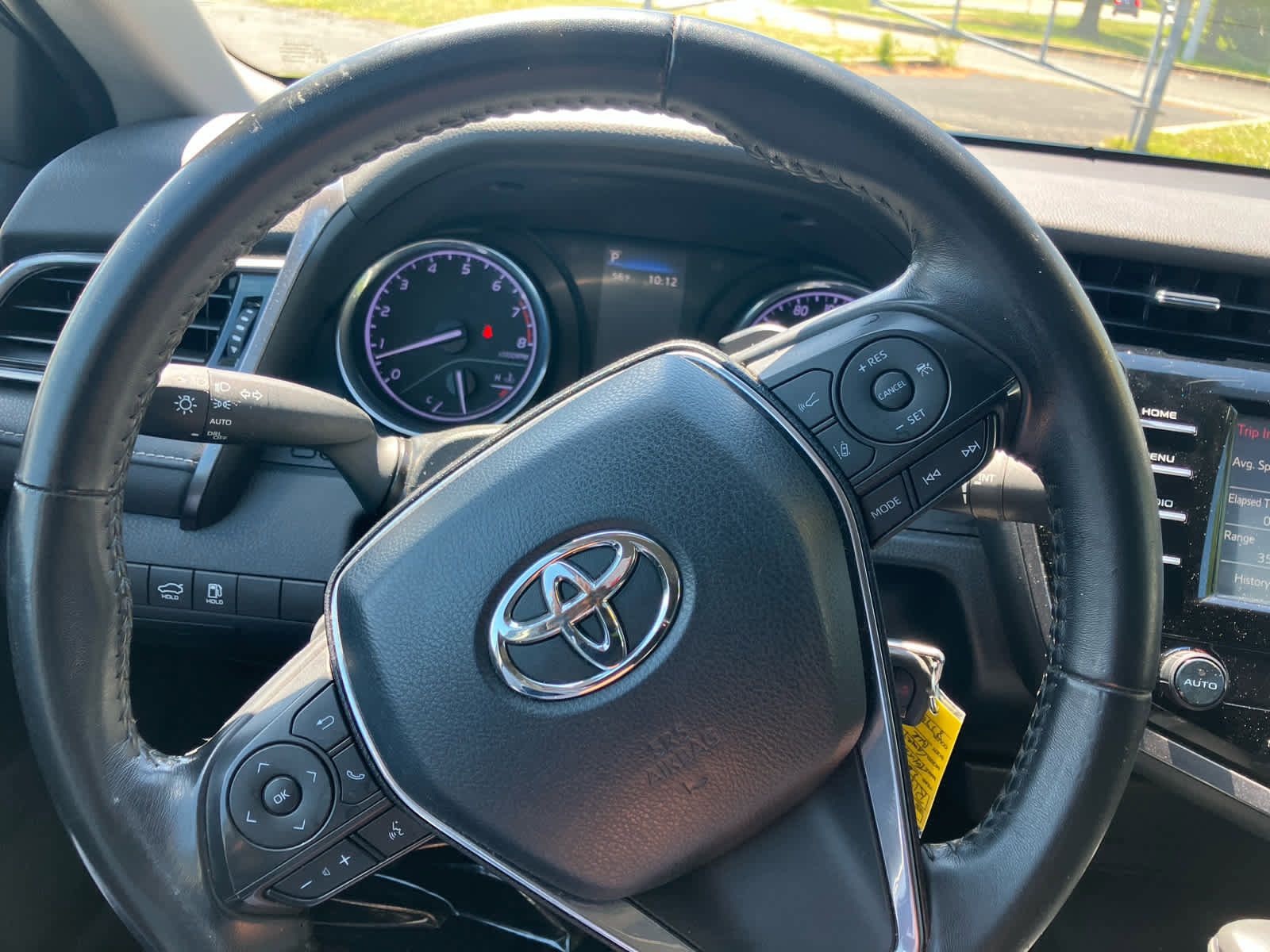 Used 2020 Toyota Camry SE w/ Carpet Mat Package FWD image 15