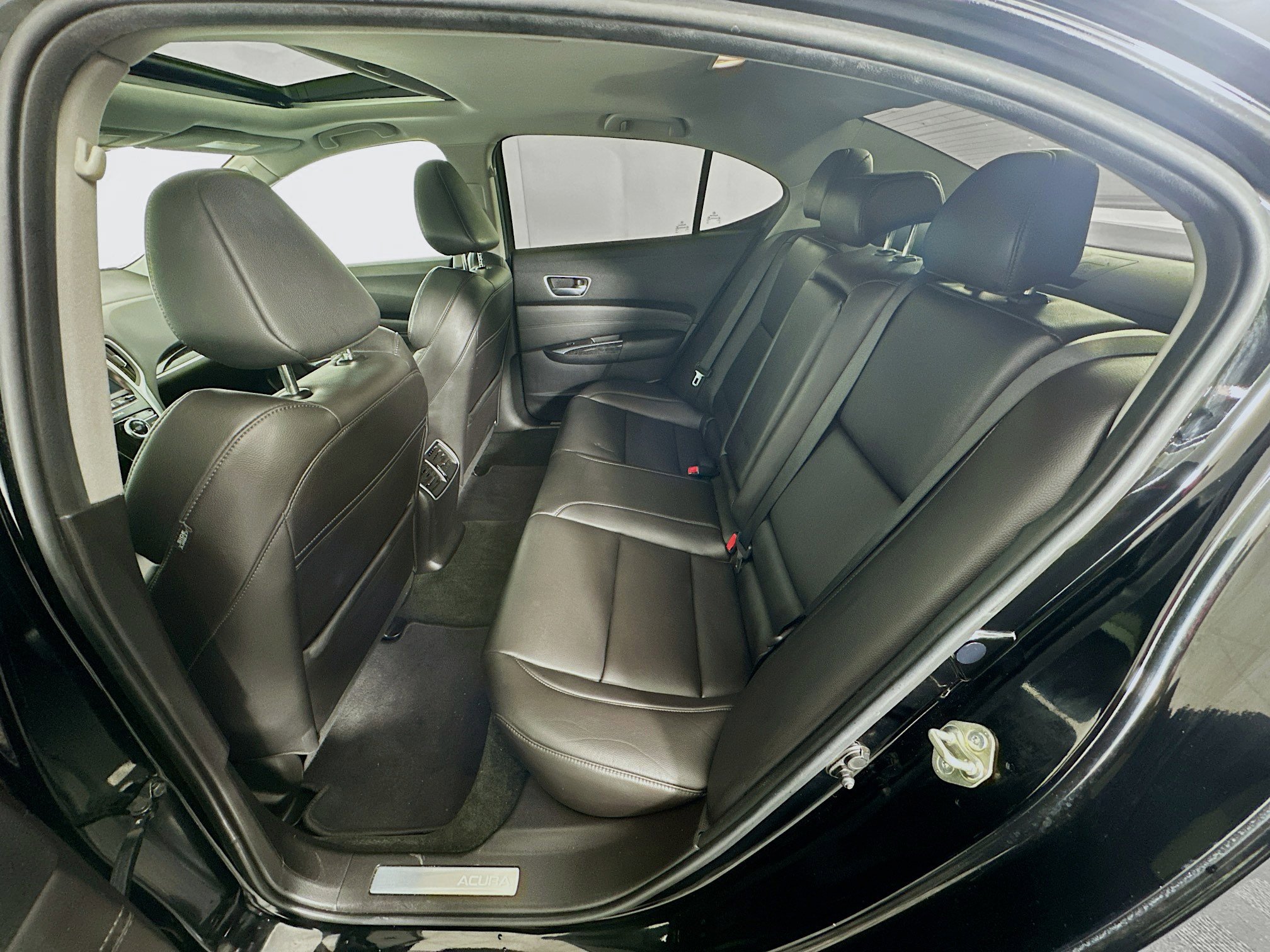 Used 2018 Acura TLX V6 image 26