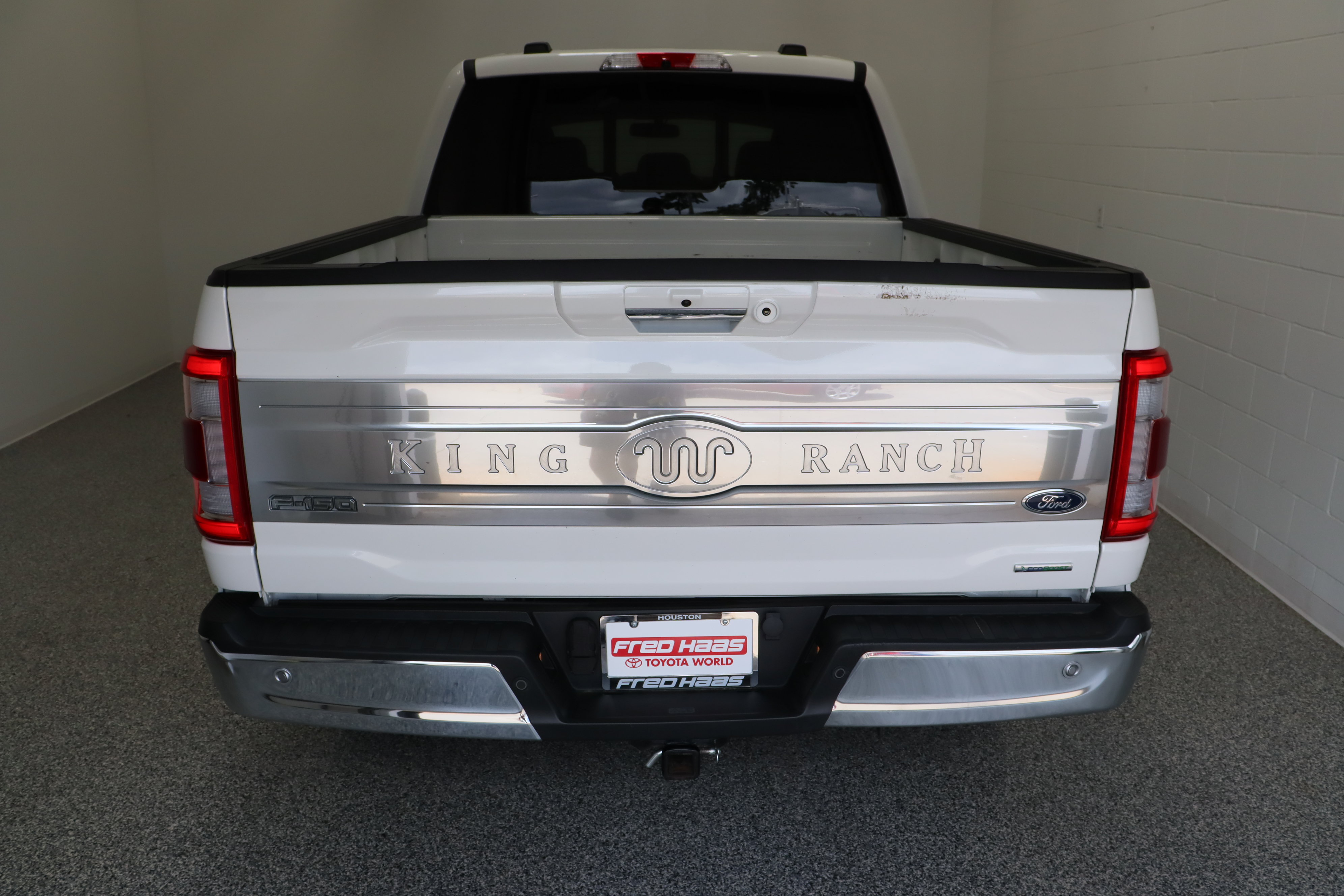 Used 2022 Ford F150 King Ranch w/ Equipment Group 601A High AWD/4WD image 8
