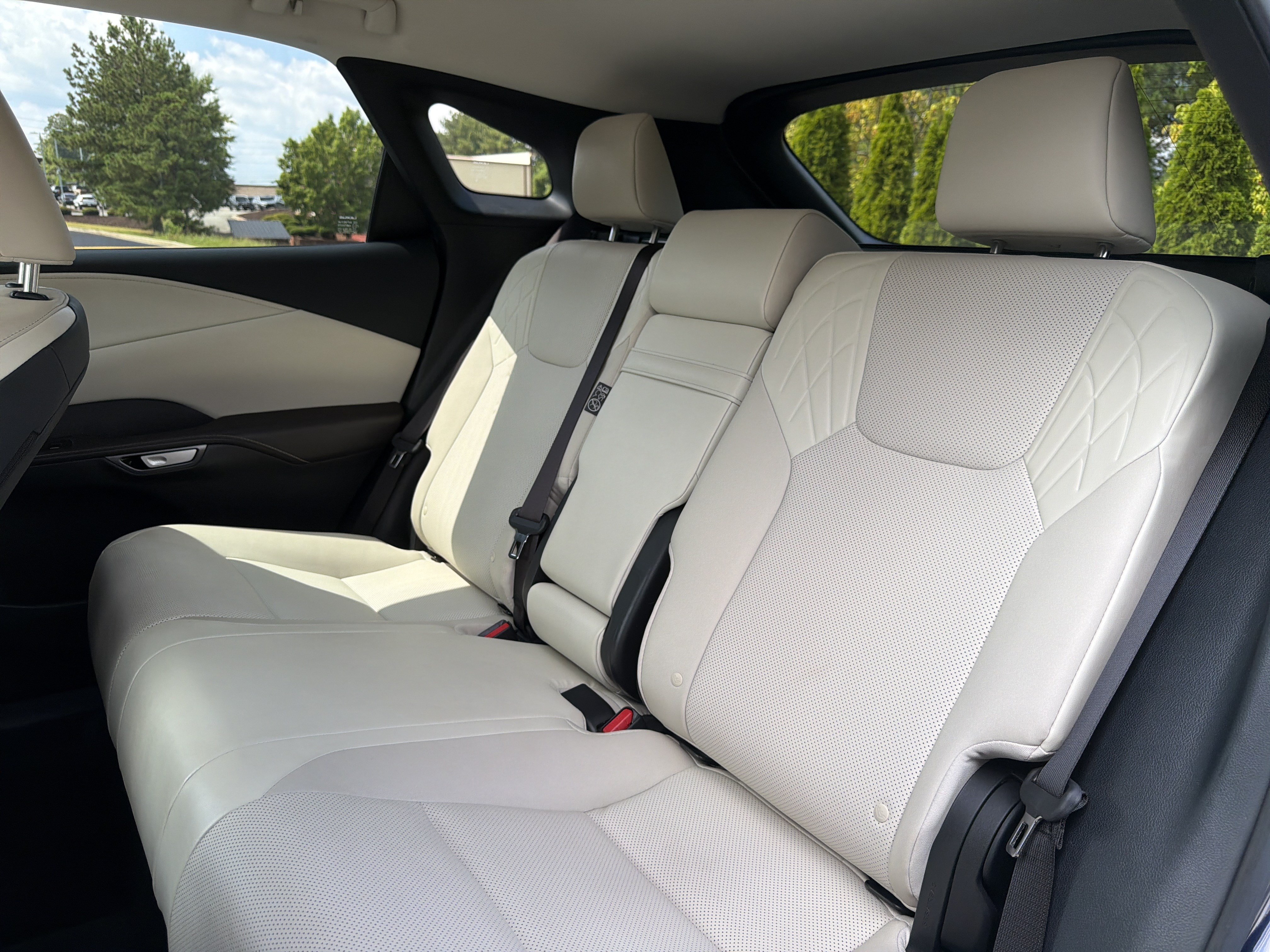 Used 2024 Lexus RX 350 Premium w/ Cold Area Package FWD image 9
