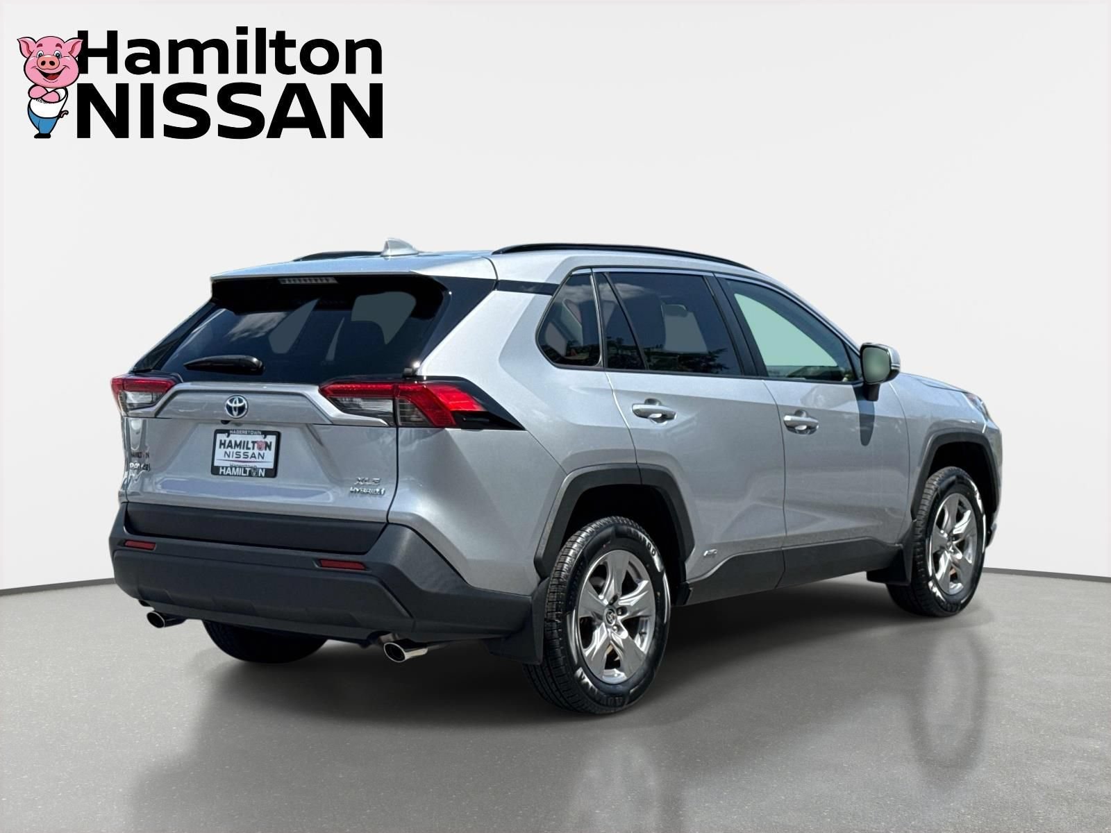 Used 2023 Toyota RAV4 XLE w/ Convenience Package AWD/4WD image 2