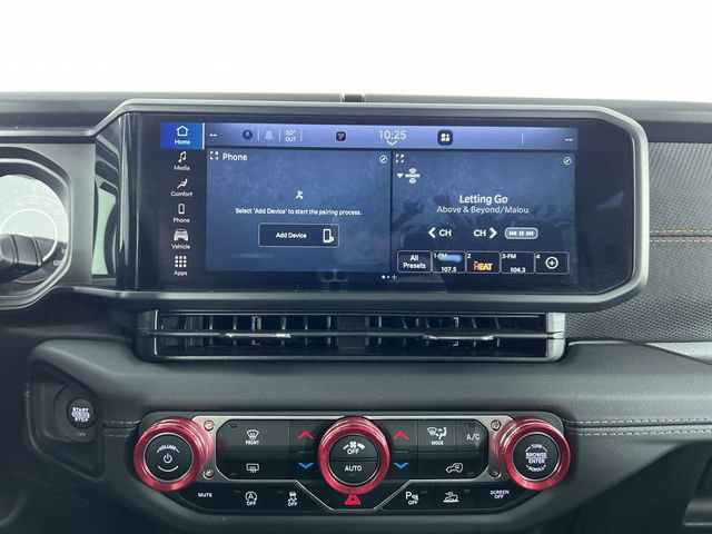 Used 2025 Jeep Gladiator Mojave w/ Safety Group image 14