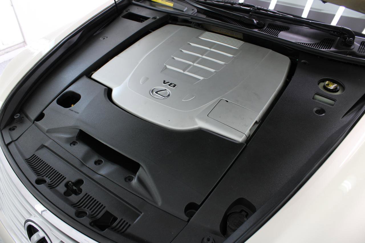 Used 2012 Lexus LS 460 w/ Luxury Value Edition RWD image 76