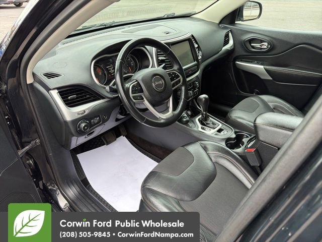 Used 2018 Jeep Cherokee Latitude Plus w/ Comfort/Convenience Group image 12