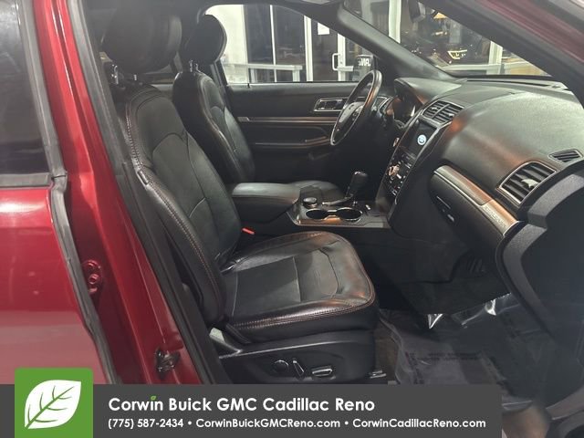 Used 2017 Ford Explorer Sport image 32