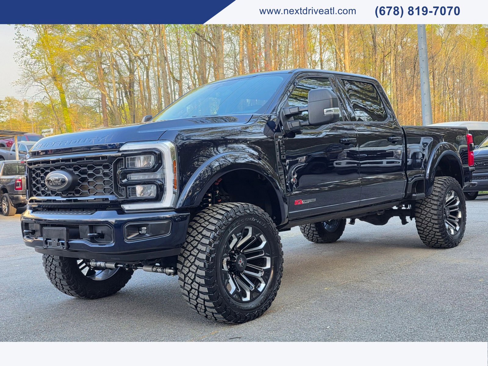 Used 2025 Ford F250 XLT w/ Black Appearance Package image 1