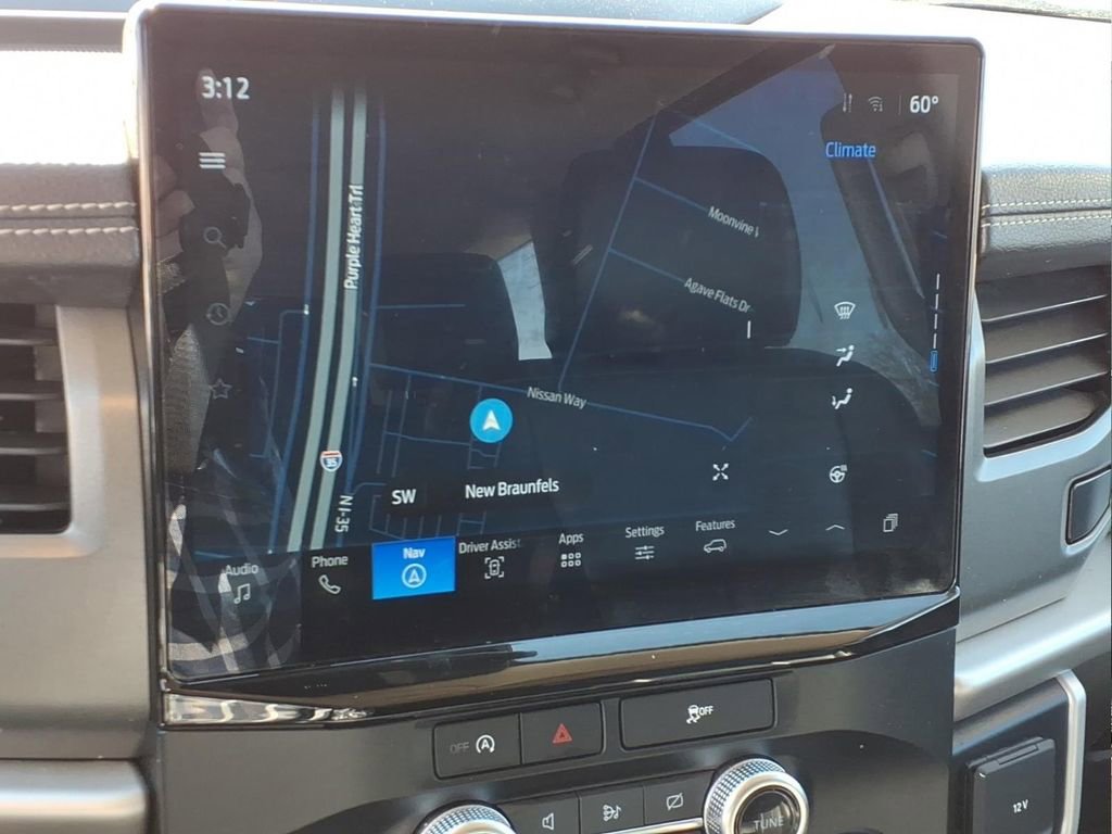 Used 2024 Ford Expedition XLT image 16