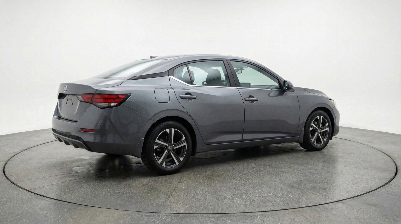 Used 2025 Nissan Sentra SV image 9