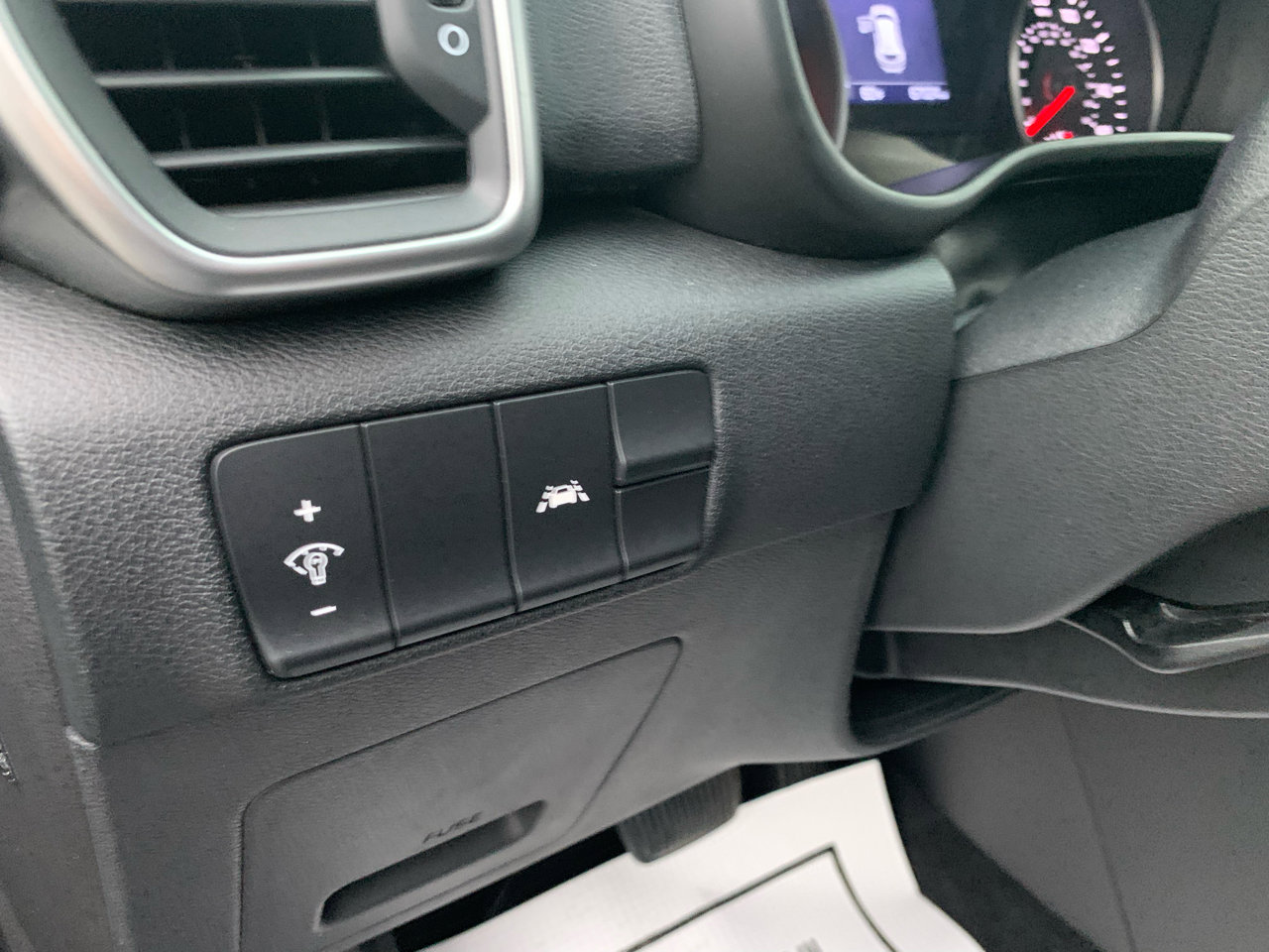 Used 2020 Kia Sportage LX image 11