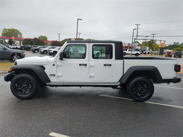 New 2025 Jeep Gladiator Sport image 7