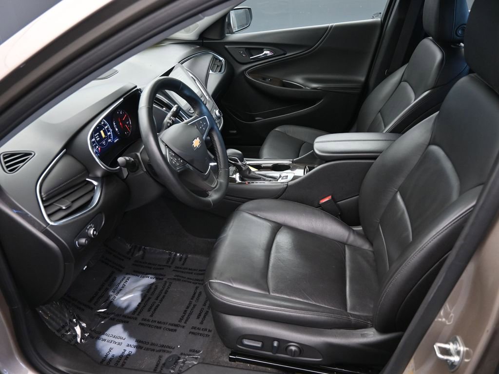 Used 2024 Chevrolet Malibu LT image 16